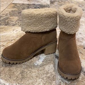 Brown suede fur booties